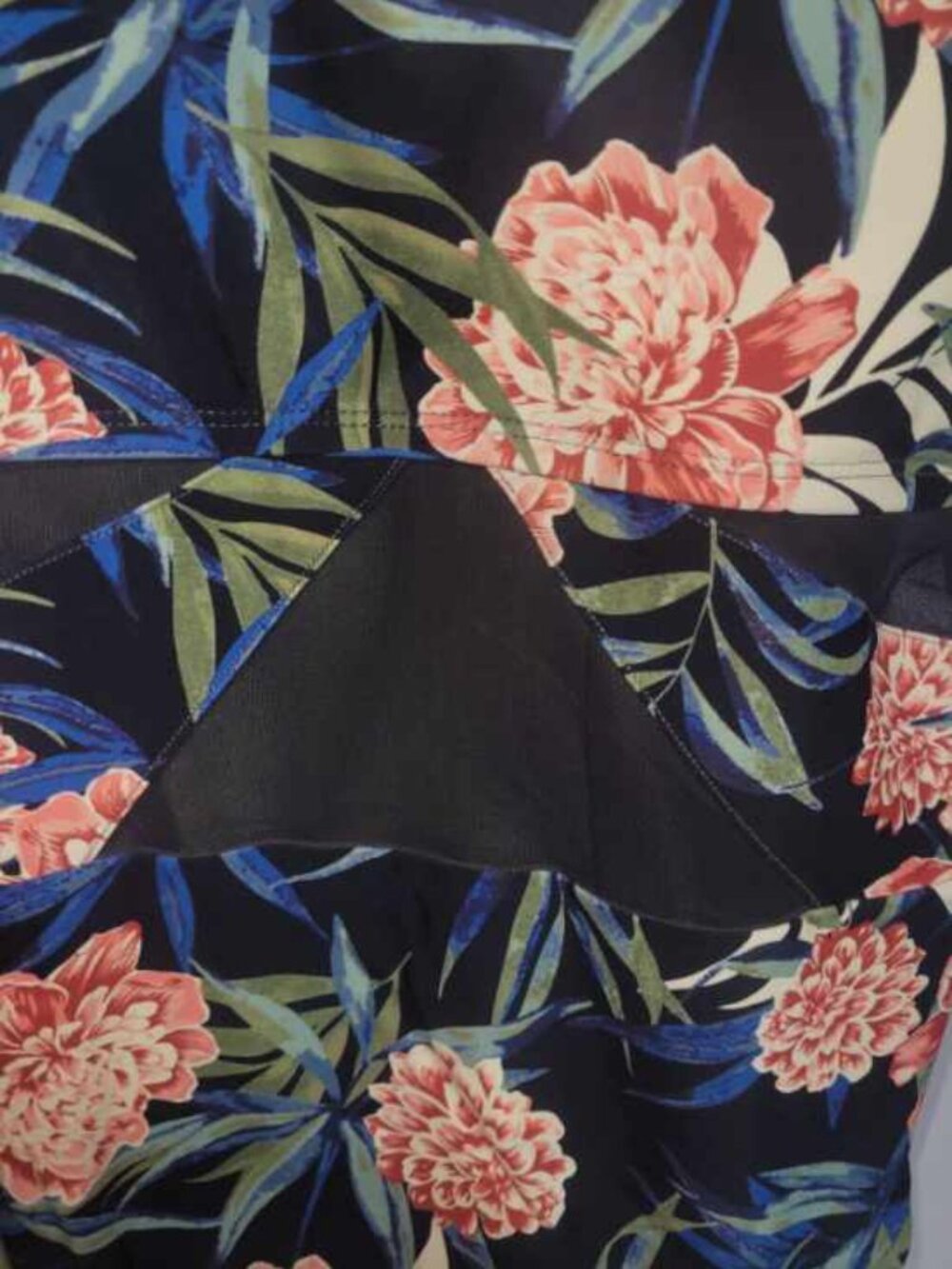 Tahiti One Piece Swim Suit 2XL - Picture 7 of 7